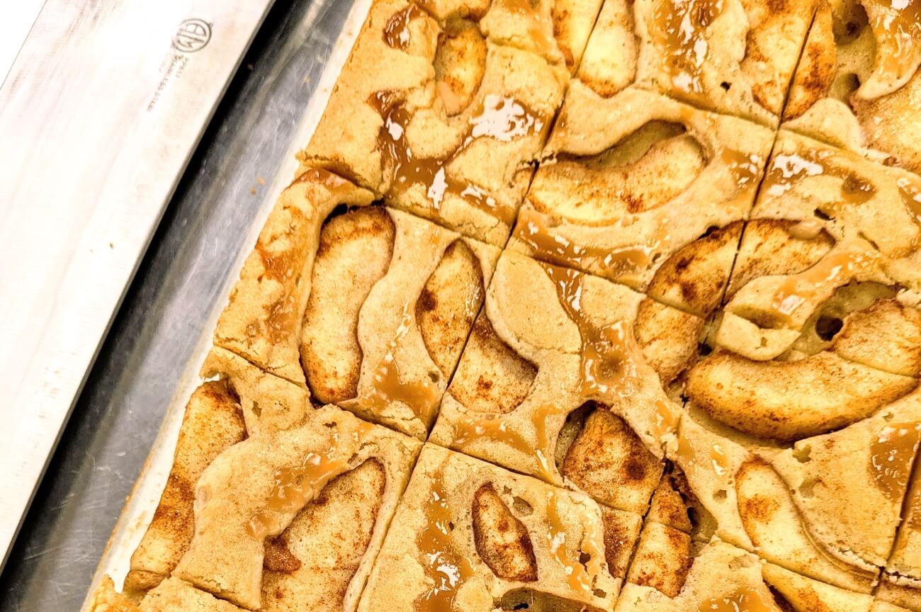 Caramel Apple Blondie