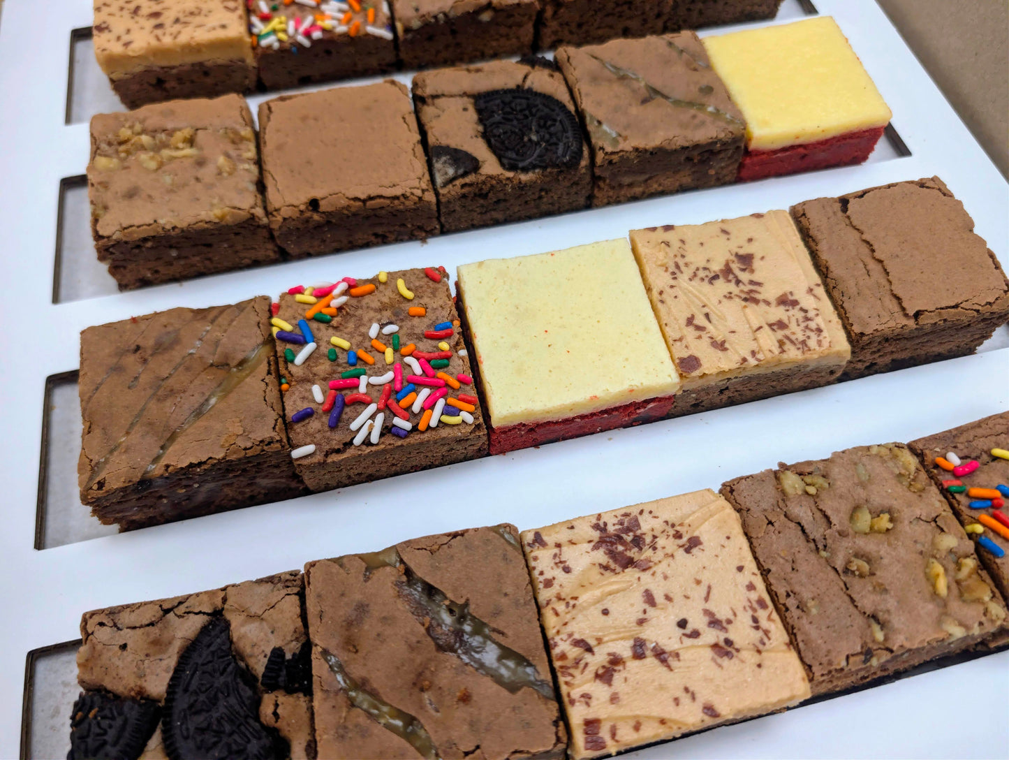 The Ultimate Chocolate 20 Brownie Box close up
