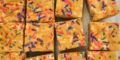 Confetti Blondie cut in pan closeup