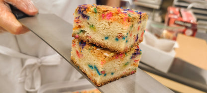 Confetti Blondie stack on knife