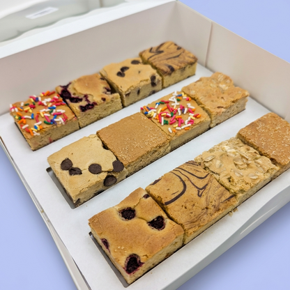 The Buttery Blondies 12 Box side open